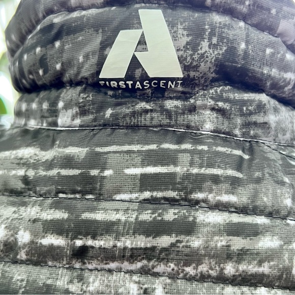 Eddie Bauer First Ascent Stormdown 800 Vest - Picture 5 of 11